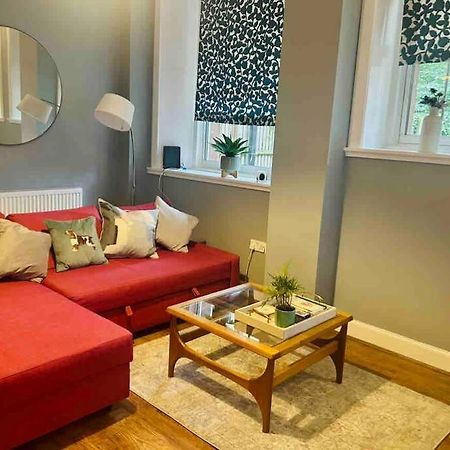 Large 2 Bedroom, Ground Floor Flat, Close To City Edinburg Exteriör bild
