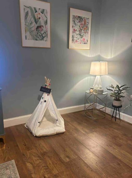 Large 2 Bedroom, Ground Floor Flat, Close To City Edinburg Exteriör bild